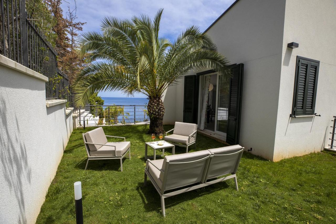 Kafara Resort- Villas And Pool By Lisca Bianca Rental Санта-Флавия Экстерьер фото